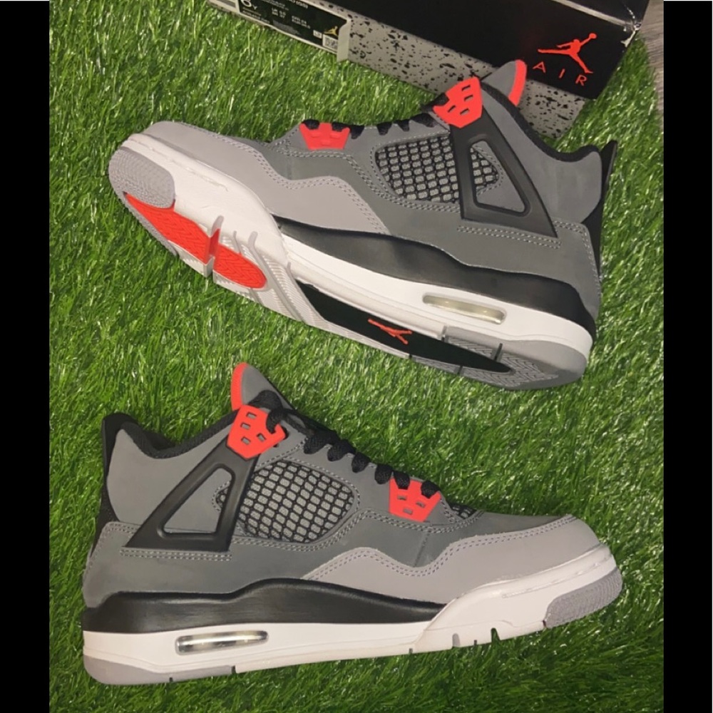 Air Jordan 4 Retro ‘Infrared’ GS - Picture 3 of 4